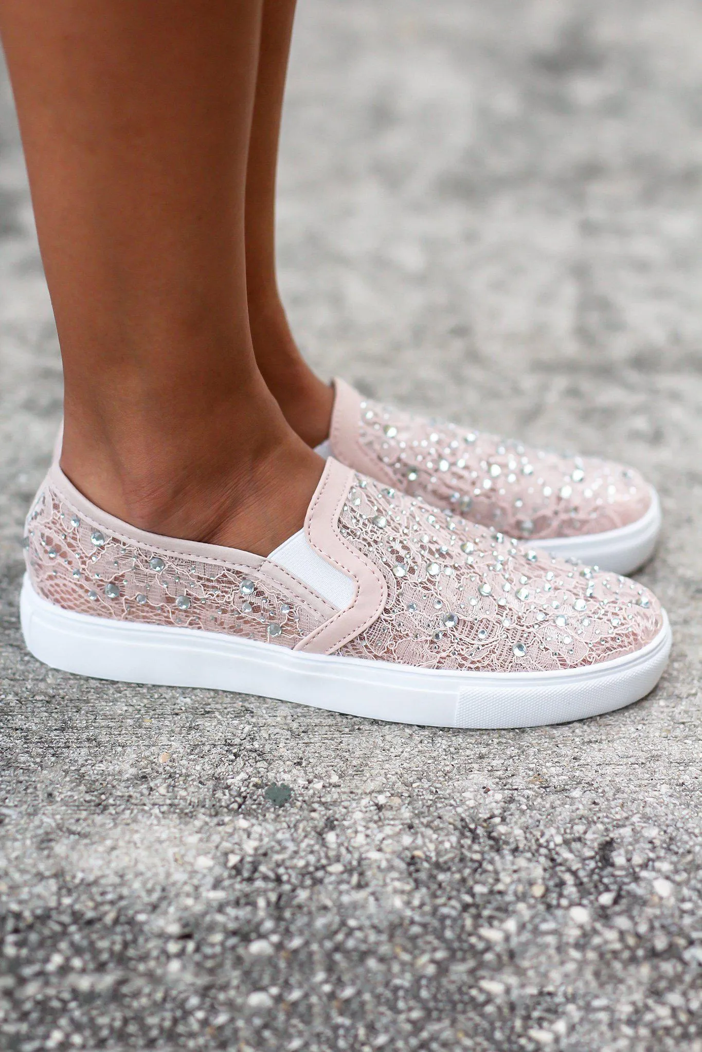 Zora Blush Sneakers